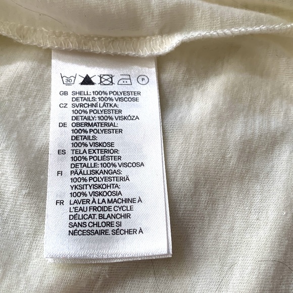 3 for $20 bundle H&M semi sheer off white sleeveless t shirt with tie front - Picture 5 of 5